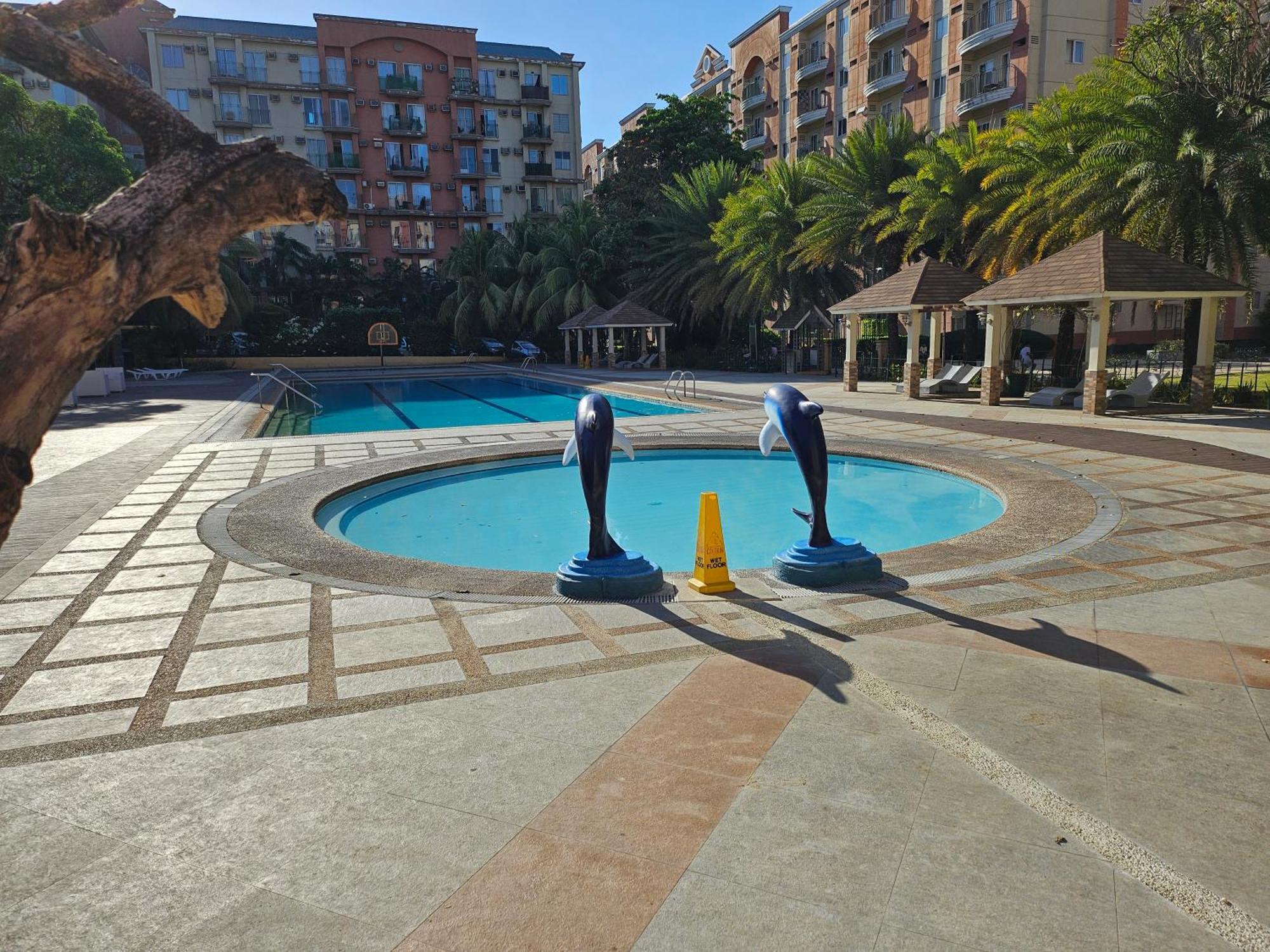 Cozy 2Br Staycation With Balcony Chateau Elysee For 4-6 Pax Paranaque City Dış mekan fotoğraf